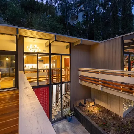 New Listing Architectural Villa By Colby & Conrad